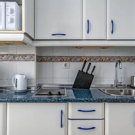 Apartament Coastal Charm Cozy In *