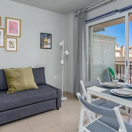 Apartament Coastal Charm Cozy In Benalmádena